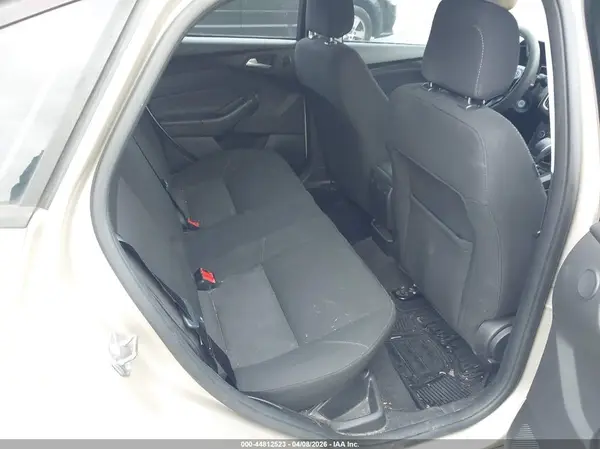 1FADP3H25JL319582 2018 FORD FOCUS - Image 8