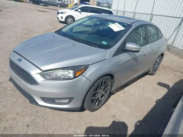 1FADP3H26HL231988 2017 FORD FOCUS - Image 2