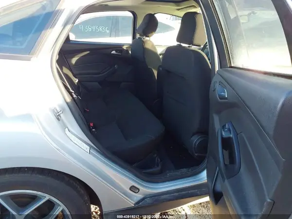 1FADP3H26HL247222 2017 FORD FOCUS - Image 8