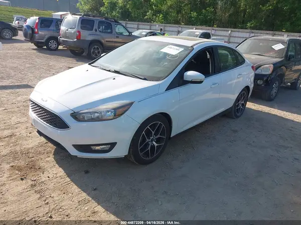 1FADP3H26HL249004 2017 FORD FOCUS - Image 2