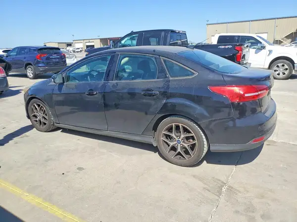 1FADP3H26HL249679 2017 FORD FOCUS - Image 2