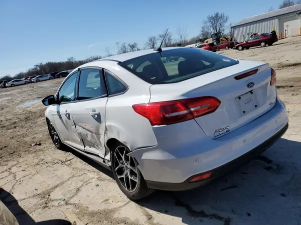 1FADP3H26HL294699 2017 FORD FOCUS - Image 2
