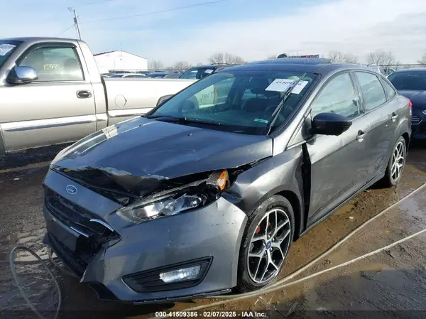 1FADP3H26HL299031 2017 FORD FOCUS - Image 2
