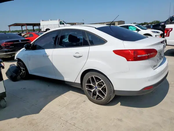 1FADP3H26HL324252 2017 FORD FOCUS - Image 2