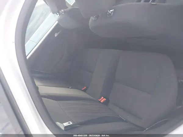 1FADP3H26HL328477 2017 FORD FOCUS - Image 8