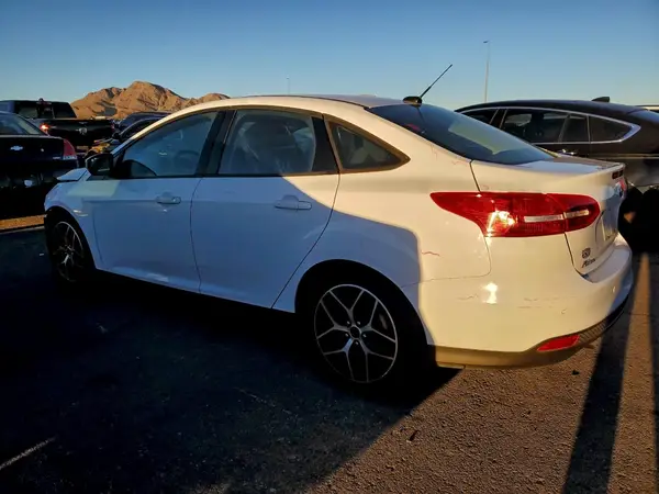 1FADP3H26HL343402 2017 FORD FOCUS - Image 2