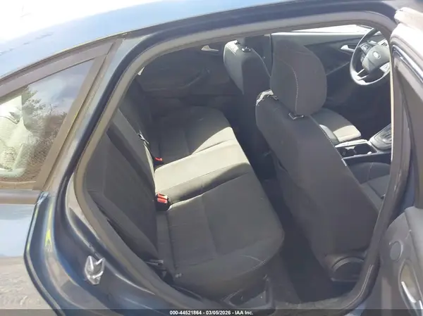 1FADP3H26JL214887 2018 FORD FOCUS - Image 8