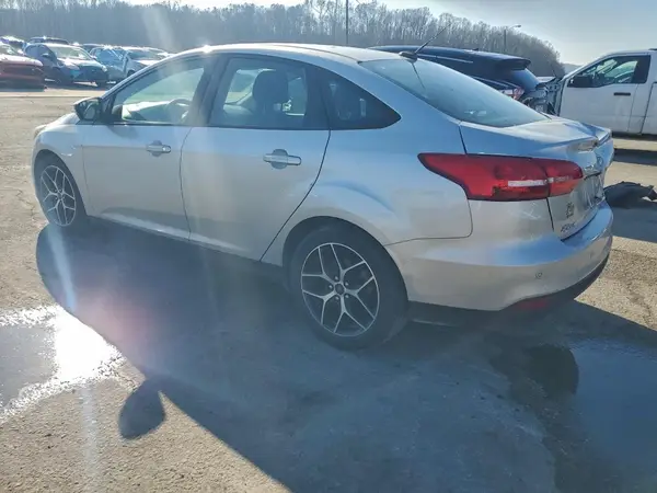 1FADP3H26JL221936 2018 FORD FOCUS - Image 2