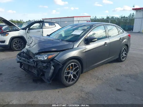 1FADP3H26JL227039 2018 FORD FOCUS - Image 2