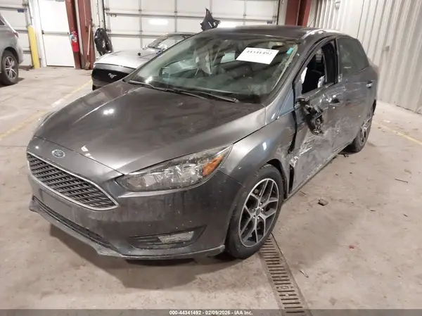 1FADP3H26JL228711 2018 FORD FOCUS - Image 2