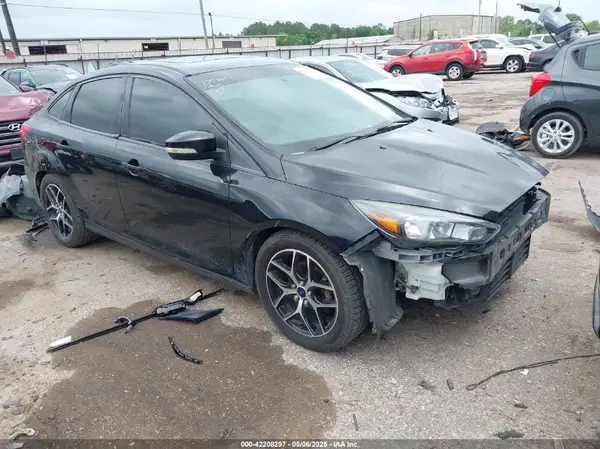 1FADP3H26JL240292 2018 FORD FOCUS - Image 1
