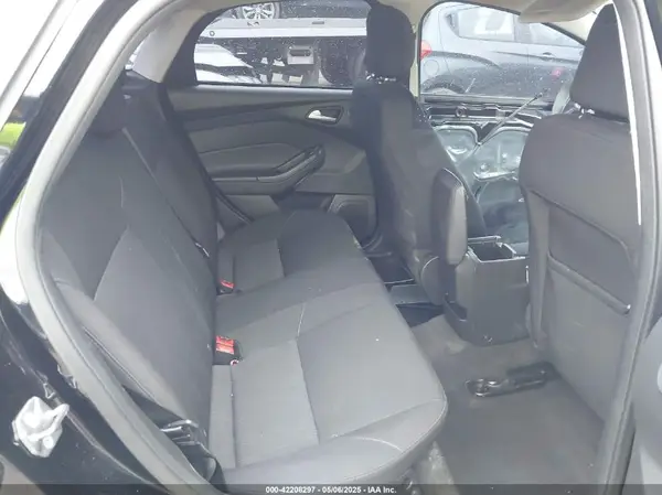 1FADP3H26JL240292 2018 FORD FOCUS - Image 8