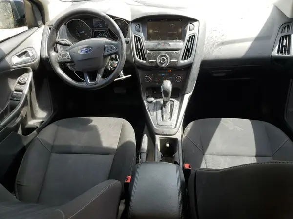 1FADP3H26JL257898 2018 FORD FOCUS - Image 8