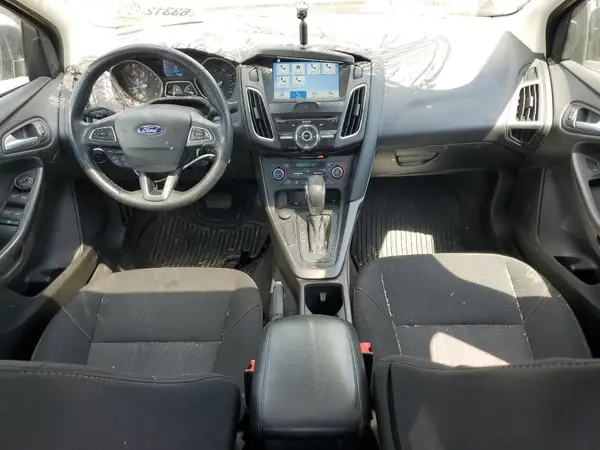 1FADP3H26JL285619 2018 FORD FOCUS - Image 8