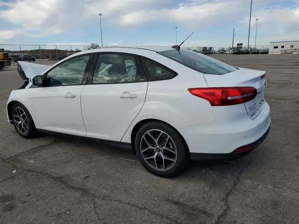 1FADP3H26JL294479 2018 FORD FOCUS - Image 2