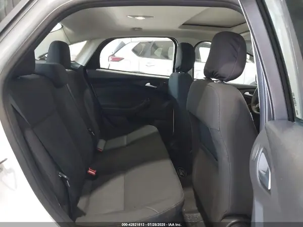 1FADP3H26JL299164 2018 FORD FOCUS - Image 8