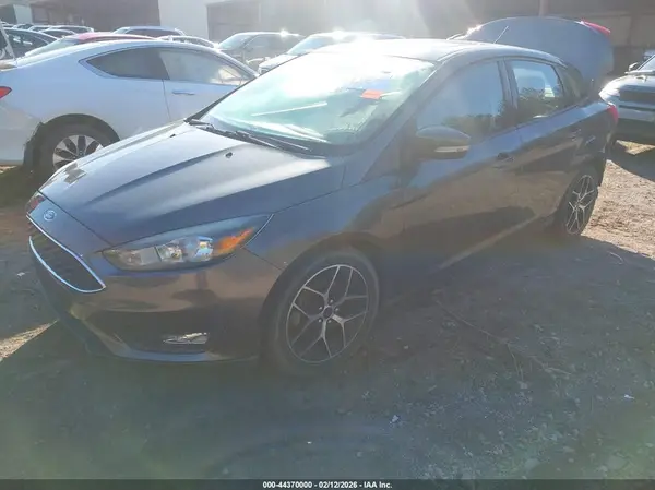 1FADP3H27HL208462 2017 FORD FOCUS - Image 2