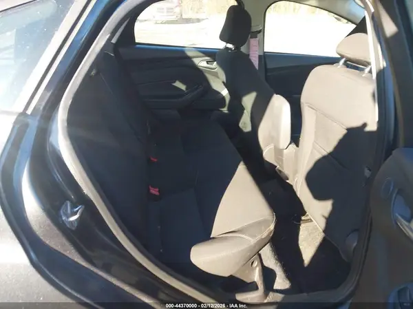 1FADP3H27HL208462 2017 FORD FOCUS - Image 8