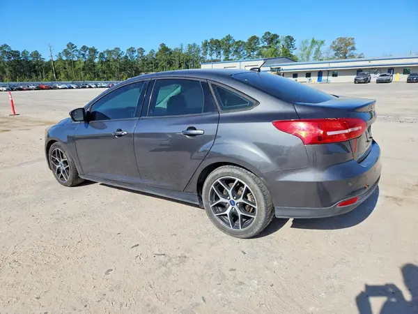 1FADP3H27HL225374 2017 FORD FOCUS - Image 2