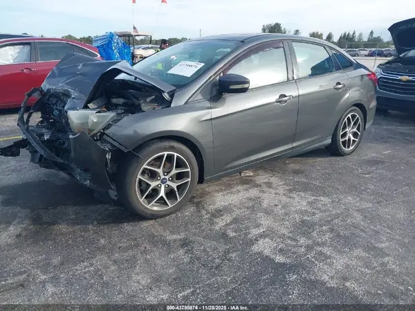 1FADP3H27HL228064 2017 FORD FOCUS - Image 2