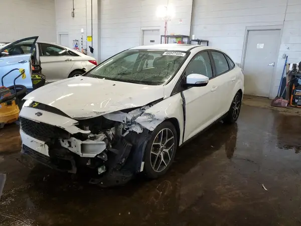 1FADP3H27HL240537 2017 FORD FOCUS - Image 1