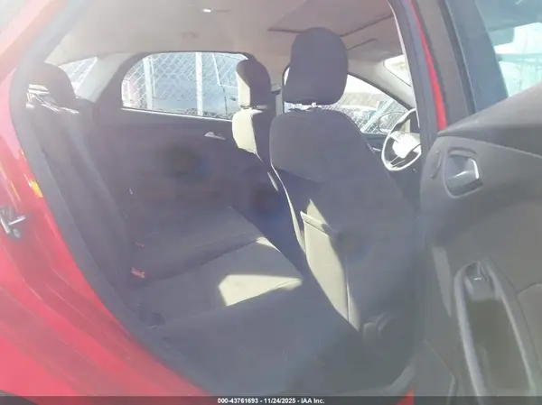 1FADP3H27HL253370 2017 FORD FOCUS - Image 8
