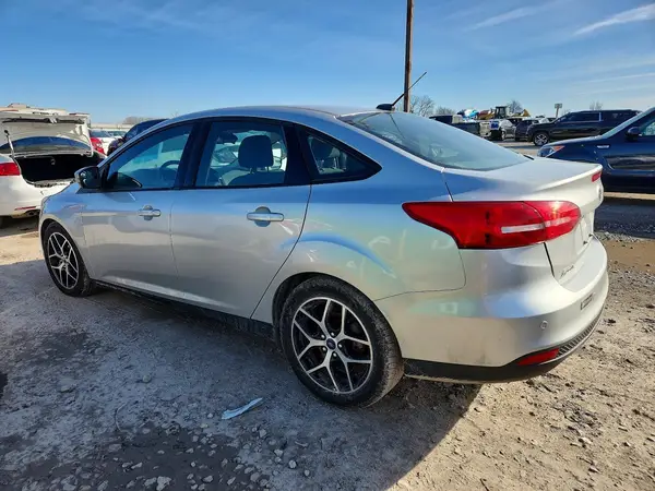 1FADP3H27HL257113 2017 FORD FOCUS - Image 2