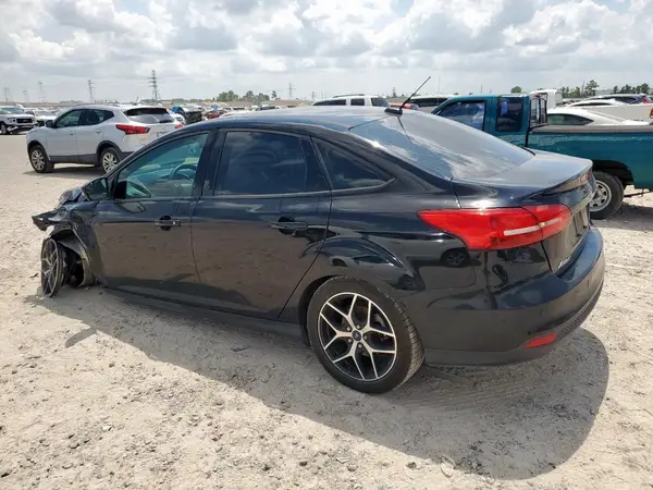 1FADP3H27HL318606 2017 FORD FOCUS - Image 2
