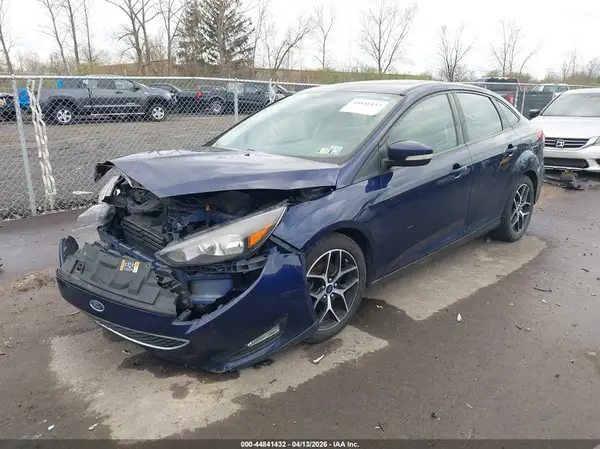 1FADP3H27HL348110 2017 FORD FOCUS - Image 2
