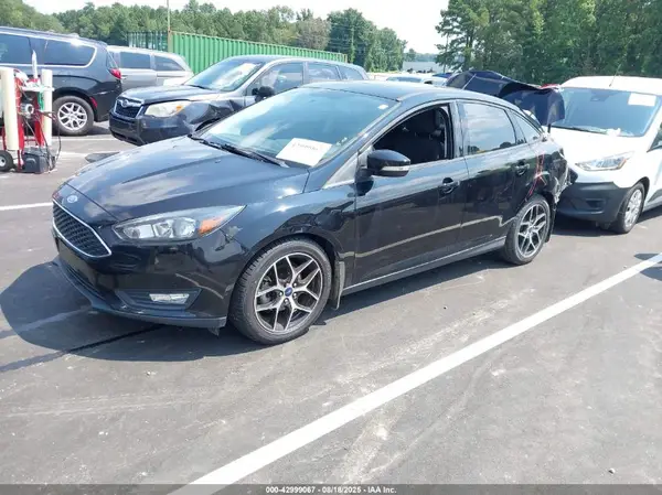 1FADP3H27JL208788 2018 FORD FOCUS - Image 2