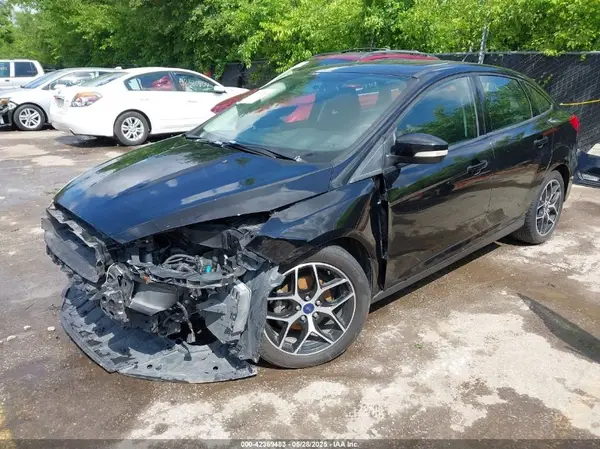 1FADP3H27JL222660 2018 FORD FOCUS - Image 2