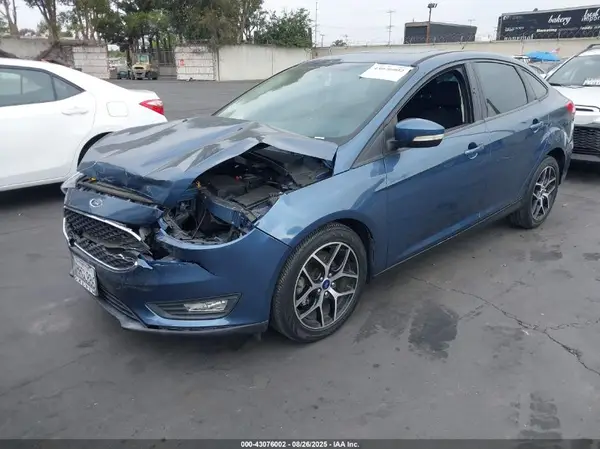 1FADP3H27JL244657 2018 FORD FOCUS - Image 2