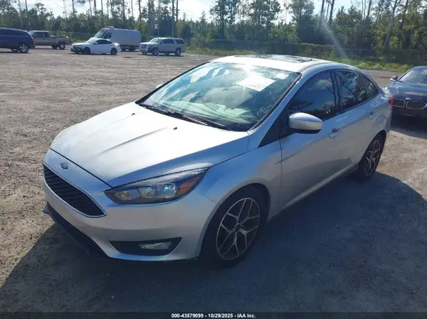 1FADP3H27JL275424 2018 FORD FOCUS - Image 2