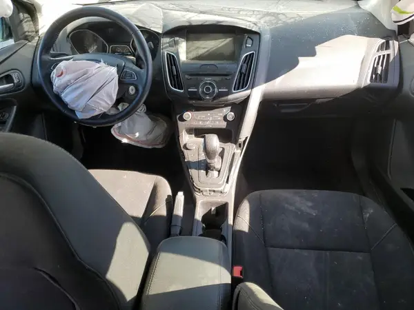 1FADP3H27JL292112 2018 FORD FOCUS - Image 8