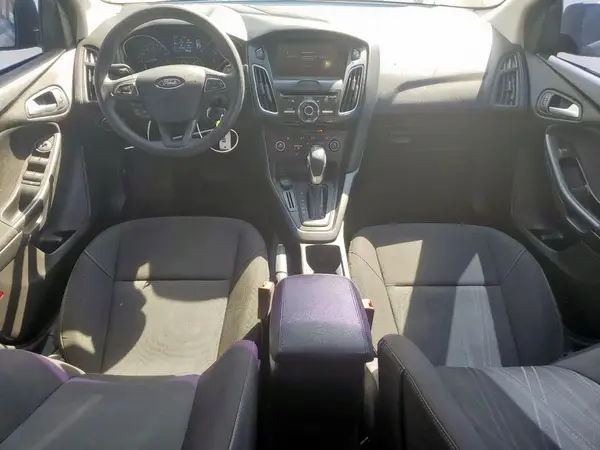 1FADP3H27JL302282 2018 FORD FOCUS - Image 8