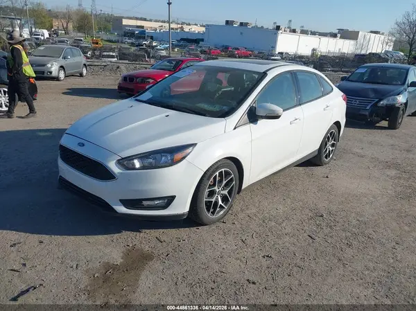 1FADP3H27JL306932 2018 FORD FOCUS - Image 2