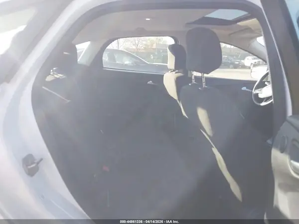 1FADP3H27JL306932 2018 FORD FOCUS - Image 8