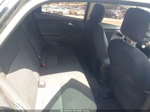 1FADP3H28HL208941 2017 FORD FOCUS - Image 8