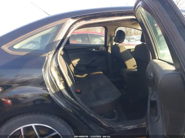 1FADP3H28HL244838 2017 FORD FOCUS - Image 8
