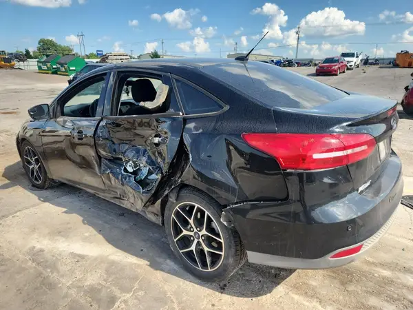 1FADP3H28HL257671 2017 FORD FOCUS - Image 2