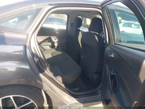 1FADP3H28HL304066 2017 FORD FOCUS - Image 8