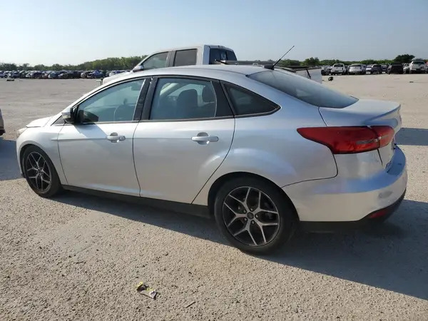 1FADP3H28HL324320 2017 FORD FOCUS - Image 2