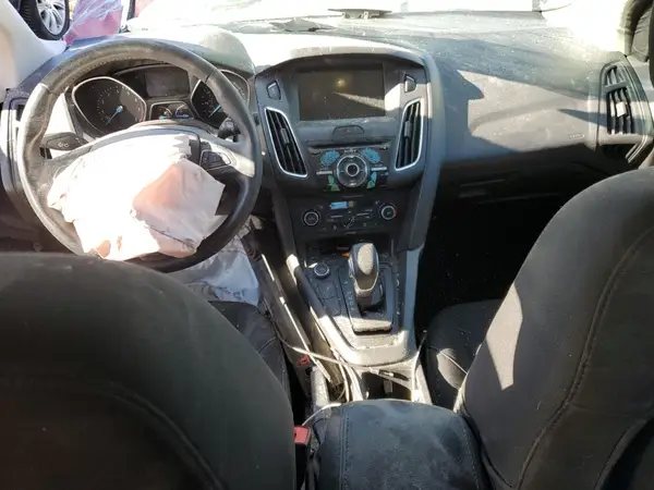 1FADP3H28HL337195 2017 FORD FOCUS - Image 8