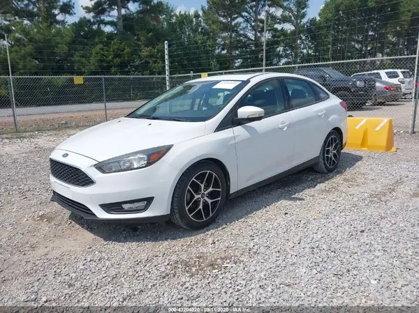 1FADP3H28HL337245 2017 FORD FOCUS - Image 2