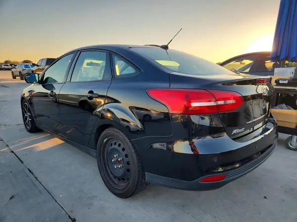 1FADP3H28JL203924 2018 FORD FOCUS - Image 2