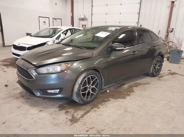 1FADP3H28JL208265 2018 FORD FOCUS - Image 2