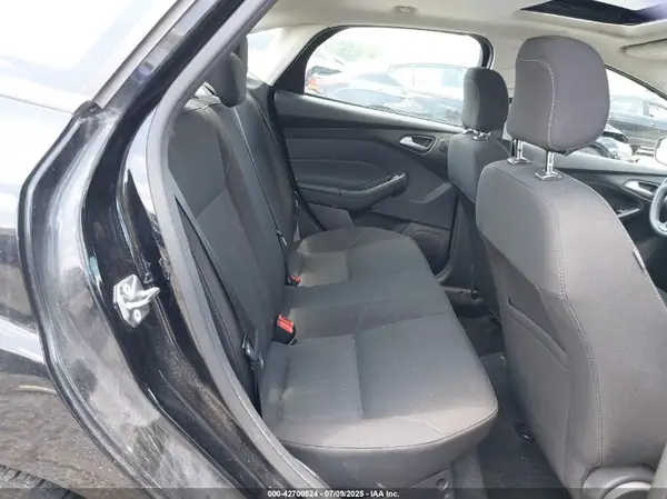 1FADP3H28JL214096 2018 FORD FOCUS - Image 8