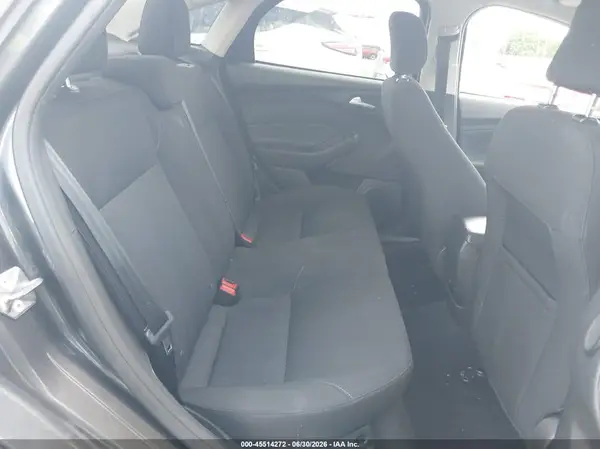 1FADP3H28JL215541 2018 FORD FOCUS - Image 8