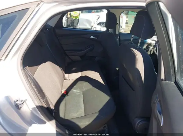 1FADP3H28JL220254 2018 FORD FOCUS - Image 8