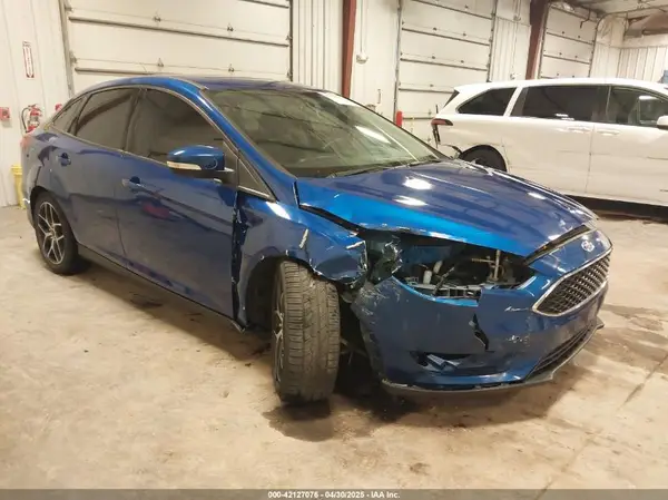 1FADP3H28JL227396 2018 FORD FOCUS - Image 1